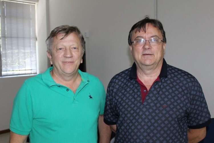Giraldo Sandri repassa presidência do Sindilojas VT a Francisco Weimer no dia 02