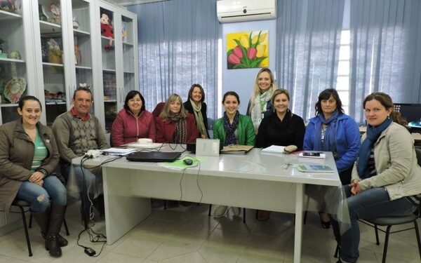 Equipe do CRAS participa de capacitação