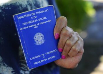 Redução salarial e de jornada pode ser opção para evitar demissões