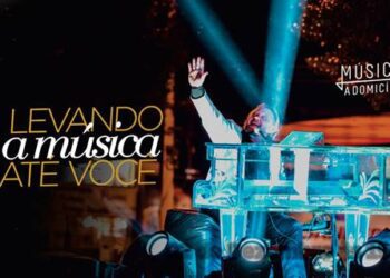 Projeto Música a Domicílio leva o Natal para as ruas de Encantado