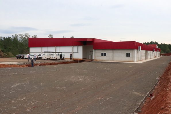 Incubatório deverá iniciar produção em setembro