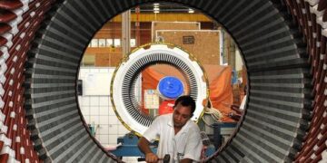 Baixa produtividade da indústria é entrave ao crescimento do país