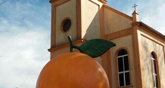 Monumento à Laranja está pronto