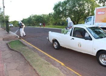 Limpeza nas vias públicas para conter o coronavírus