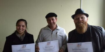 Oficineiros concluem curso de arranjo musical