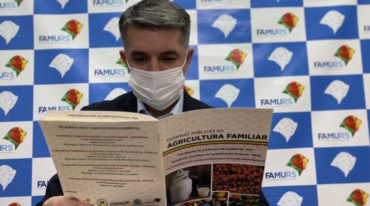 Famurs e entidades lançam cartilha de compras públicas da agricultura familiar