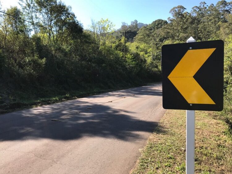 Obras atua em vários pontos do município