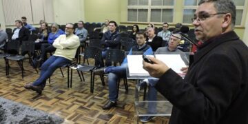 Porto ocioso motiva debate na Faculdade La Salle
