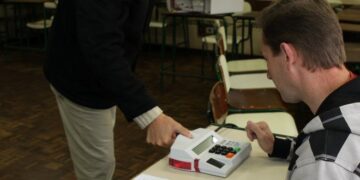 TSE orienta mesários a realizarem treinamento para eleições por app