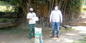Projeto estadual distribui sementes de milho para produtores de Roca Sales