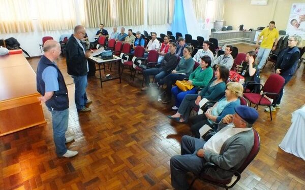Produção de Morango em Substrato é tema de minicurso em Doutor Ricardo