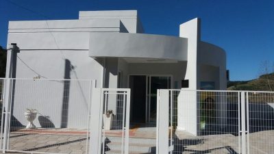 Prédio novo foi construído pelo município (Foto: Divulgação)