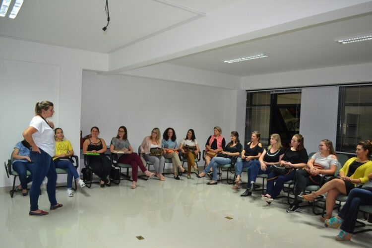 Núcleo de Mulheres Empreendedoras está no terceiro encontro