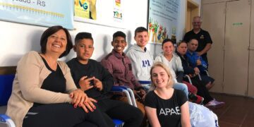 Alunos participam das Olimpíadas Especiais das APAES