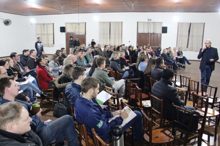 Santa Flor oportuniza qualificação a expositores