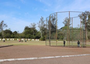 Projeto de arquibancadas na pista atlética aprovado no Estado
