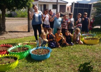 Grupo do CRAS participa de oficina com Emater