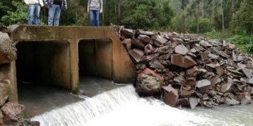 Ponte é interditada para veículos pesados