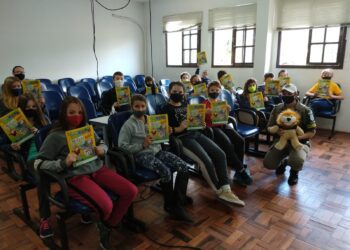 Proerd volta para a sala de aula após 16 anos