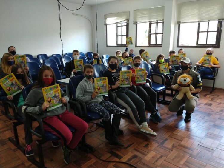 Proerd volta para a sala de aula após 16 anos