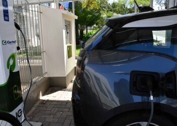 Certel é alternativa para recarga de carros elétricos no Vale do Taquari