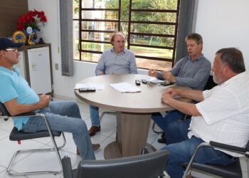 Reunião encaminha obras da Funasa