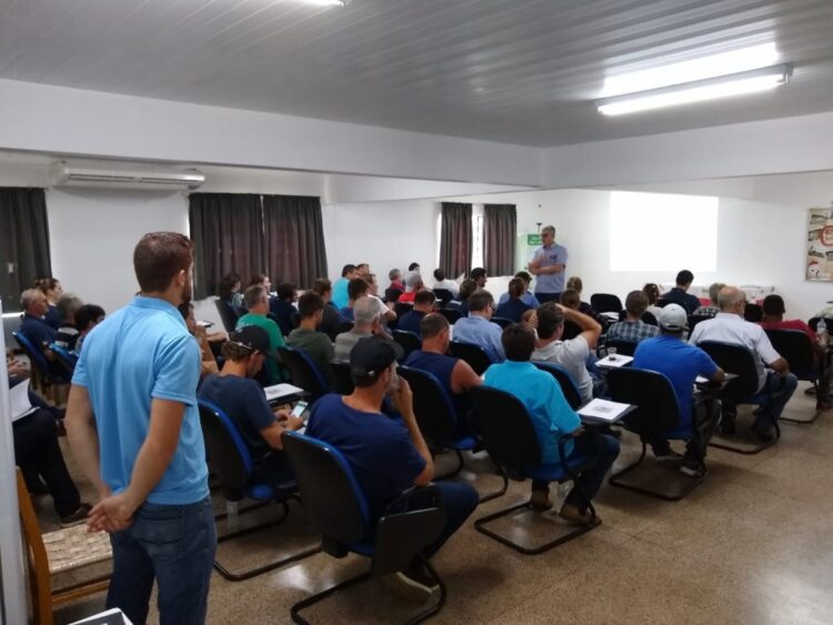 Reunião em Teutônia capacita produtores em rastreabilidade para produtos vegetais