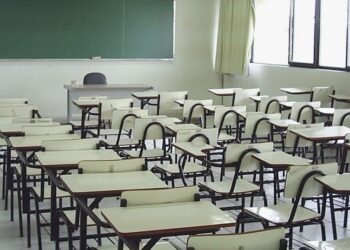 Justiça decide que escolas estaduais podem retomar aulas presenciais a partir desta sexta, dia 6
