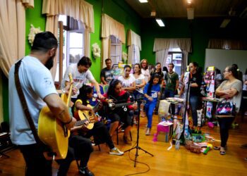 Centro Lenira realiza II Sarau nesta quinta-feira