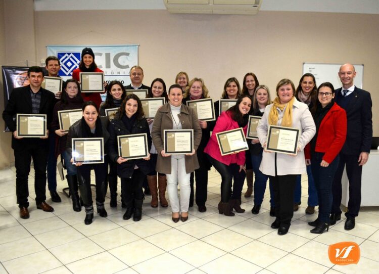 Habilidades e administração de emoções no dia a dia pautam treinamento oferecido pela CIC