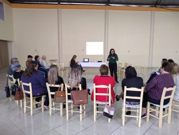 Município sedia capacitação regional para conselhos de idosos