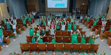 Cine Sicredi Integração RS/MG celebra Semana da Criança com estudantes de Travesseiro, Progresso e Mato Leitão