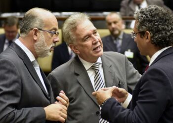 Projeto que simplifica concessões de rodovias é aprovado pelo Legislativo