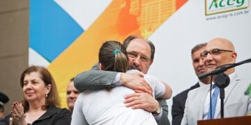 Medalhistas olímpicos são homenageados no Palácio Piratini