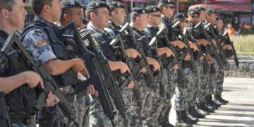 Brigada Militar entrega 47 armas para o policiamento ostensivo