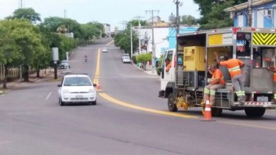 Estradas ganham nova pintura do eixo central, das laterais e faixas de segurança (Foto: Divulgação/Daer)