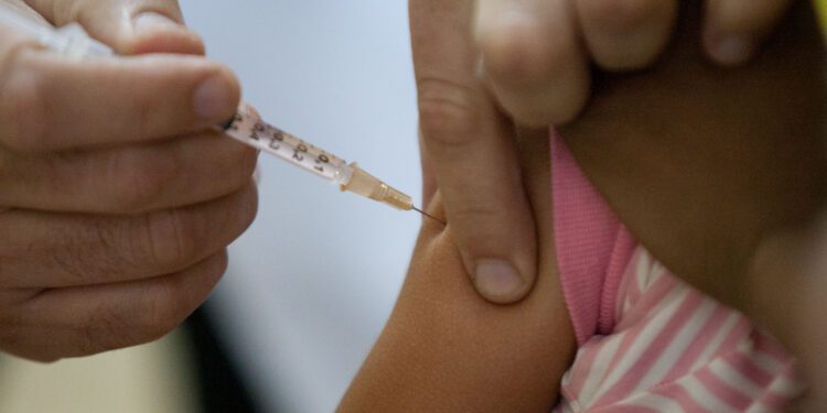 Campanha nacional de multivacinação começa nesta segunda para crianças e adolescentes