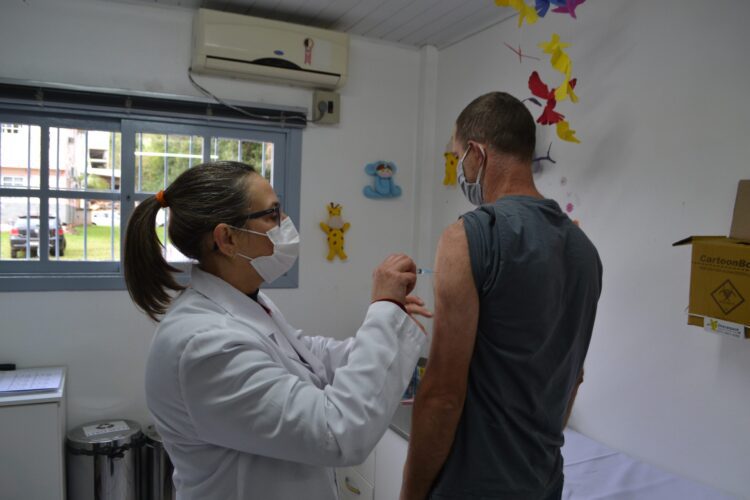Vacinação da Covid alcança 50,3% da população