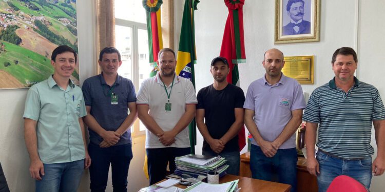Ação preventiva visa evitar desabastecimento de água em Vespasiano Corrêa