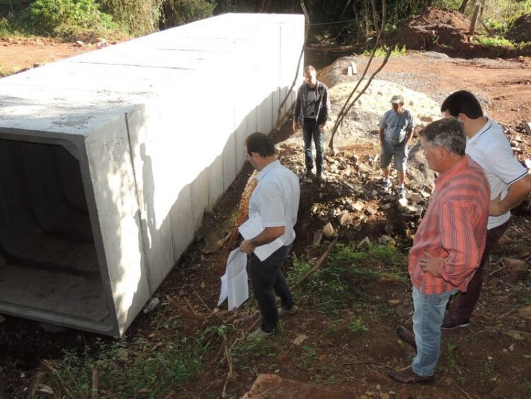 Inicia execução das cabeceiras do pontilhão em São Rafael