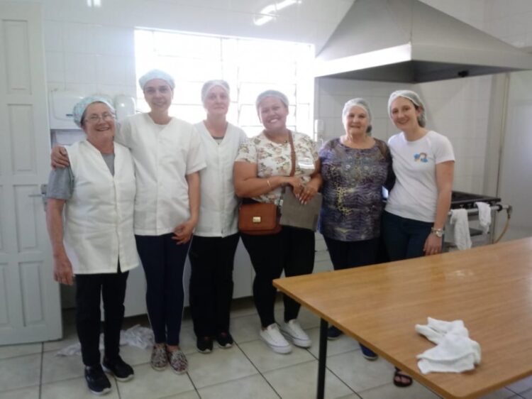 Conselho de Alimentação Escolar vistoria escolas