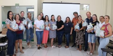 Equipes diretivas recebem kit de primeiros socorros