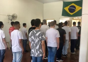Jovens embarcam no domingo para prestar serviço militar