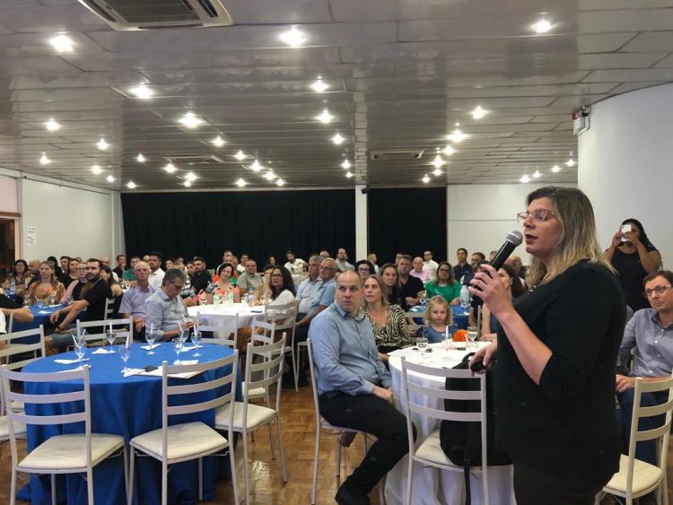 ACI-E reúne associados em assembleia, apresenta as atividades de 2022 e projeta a retomada de eventos para 2023