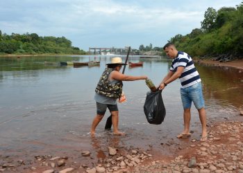 188 kg de resíduos são recolhidos das margens do rio Taquari em Bom Retiro do Sul