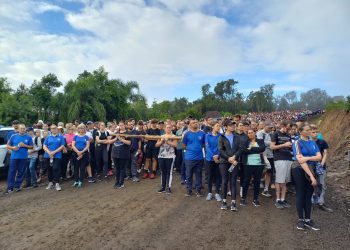 Fé e devoção levam duas mil pessoas ao Cristo Protetor nesta Sexta-Feira Santa, em Encantado