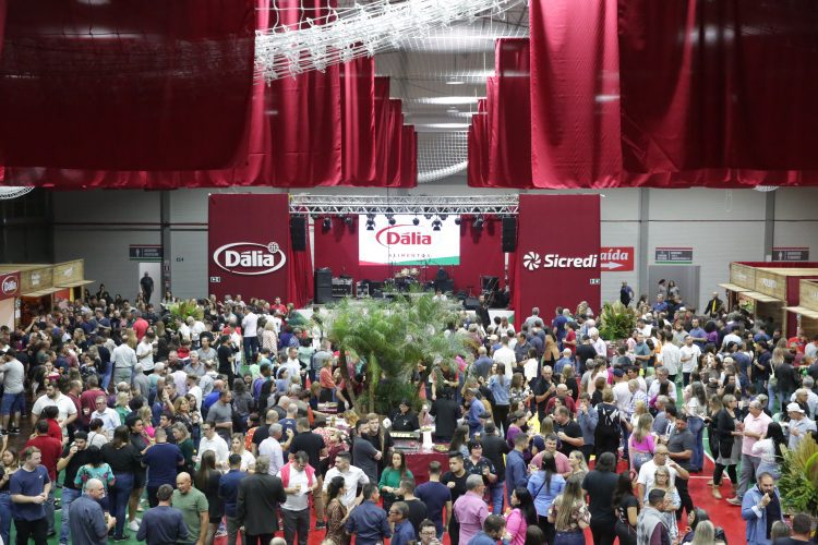 Suinofest 2023:expectativa para último final semana é bater 3,5 mil ingressos vendidos no Salão Gastronômico 