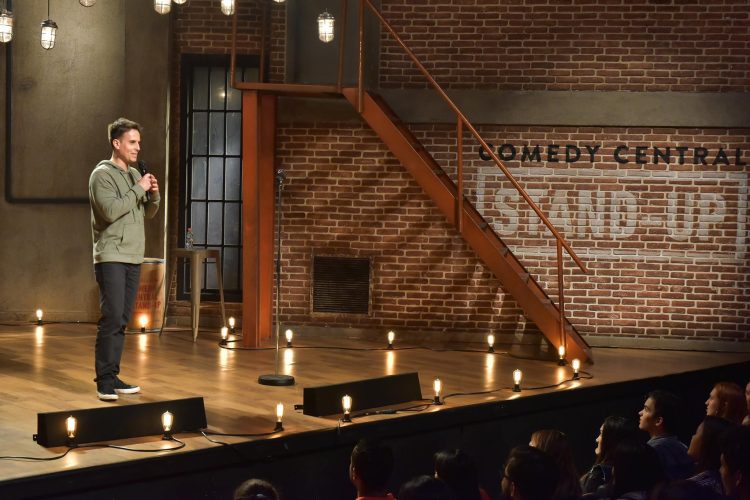 Conheça os 10 finalistas do Festival de Progresso com Humor