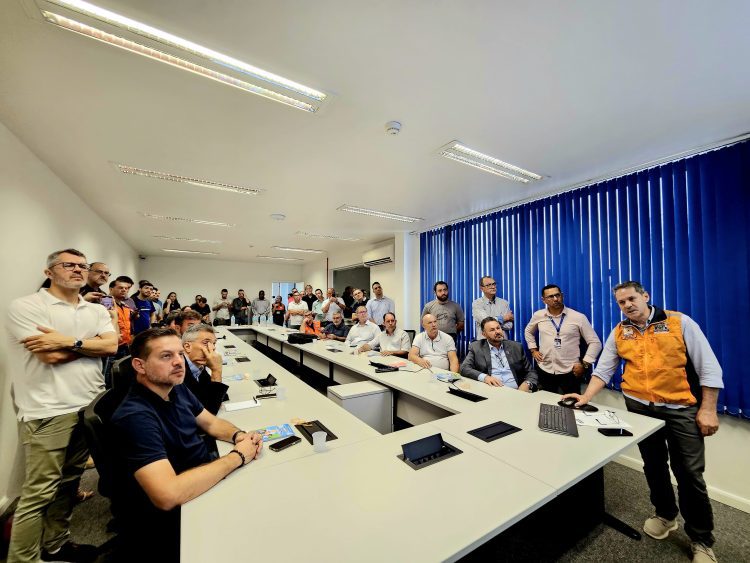 Comitiva do Vale do Taquari visita Centro Integrado de Gerenciamento de Riscos e Desastres