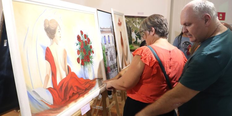 Exposição ‘Mulheres que encantam’ celebra o talento feminino